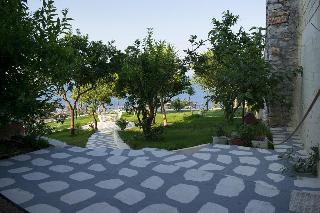 Hotel Milton Mavrovouni  Luaran gambar