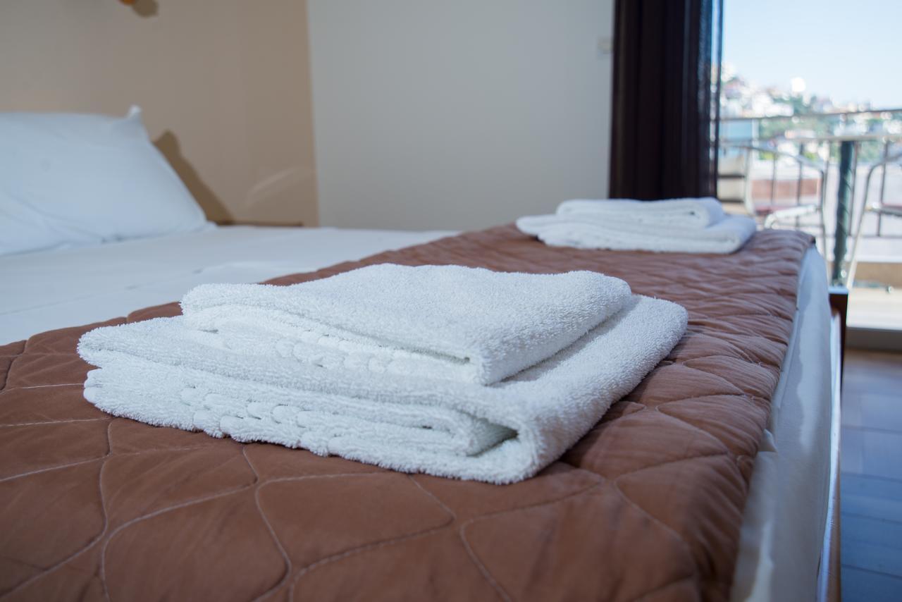 Hotel Milton Mavrovouni  Luaran gambar