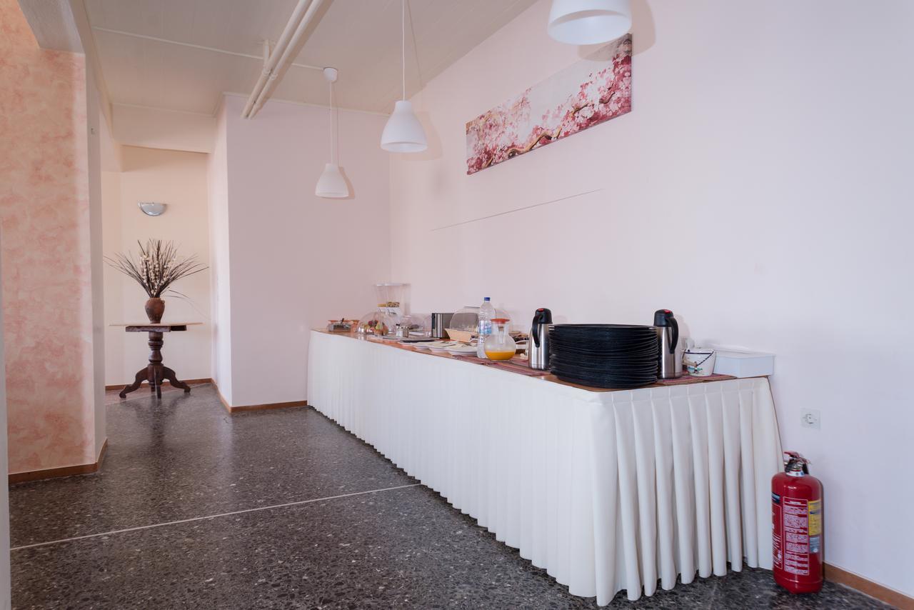 Hotel Milton Mavrovouni  Luaran gambar